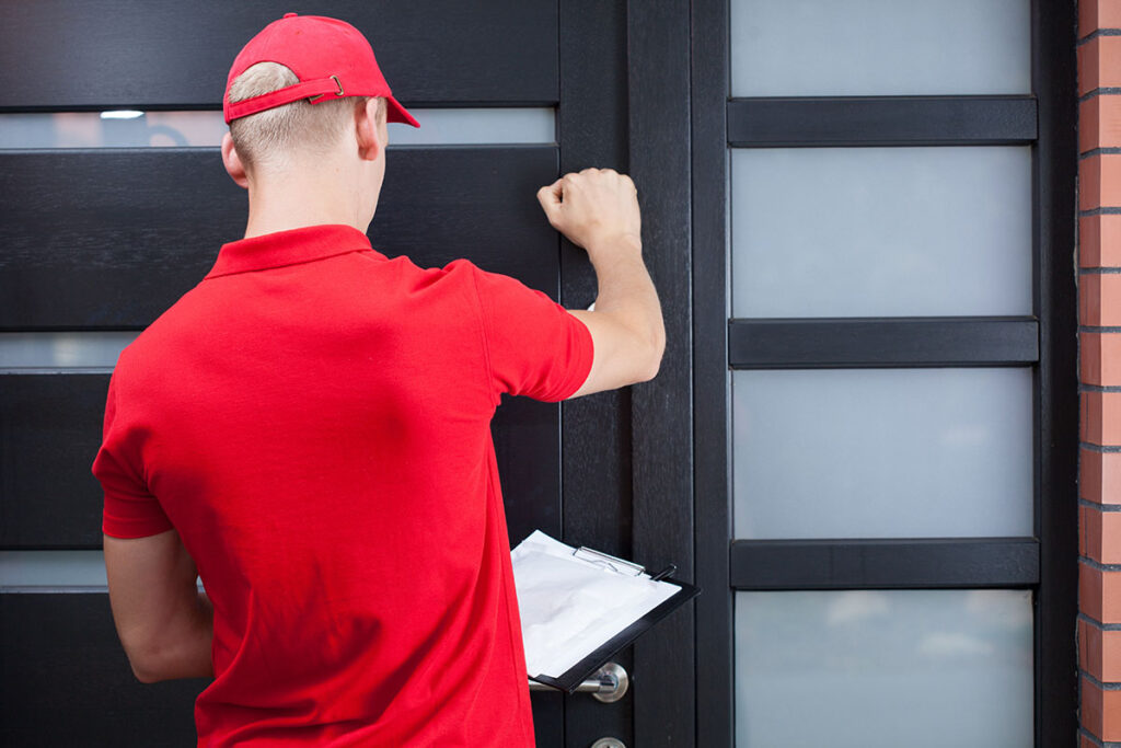 Personal Safety - What To Do When a Stranger Knocks